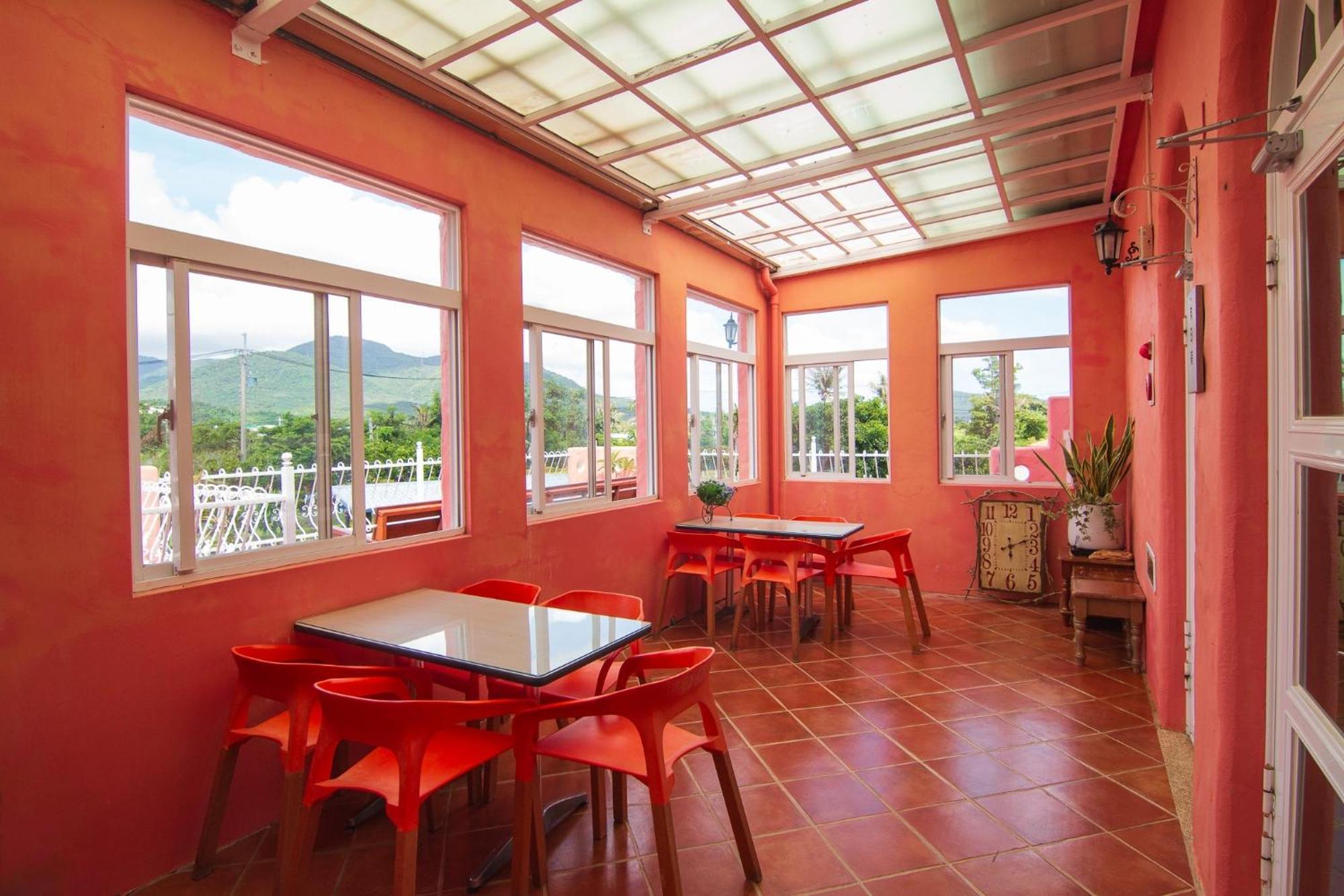 Kenting Avignon Bed & Breakfast Hengchun Exterior photo
